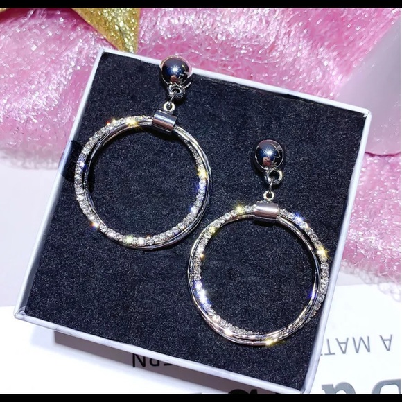 Silver Filled Triple Hoop Women'sFashion Earr… - Picture 4 of 5